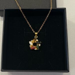 Multicolour stone necklace